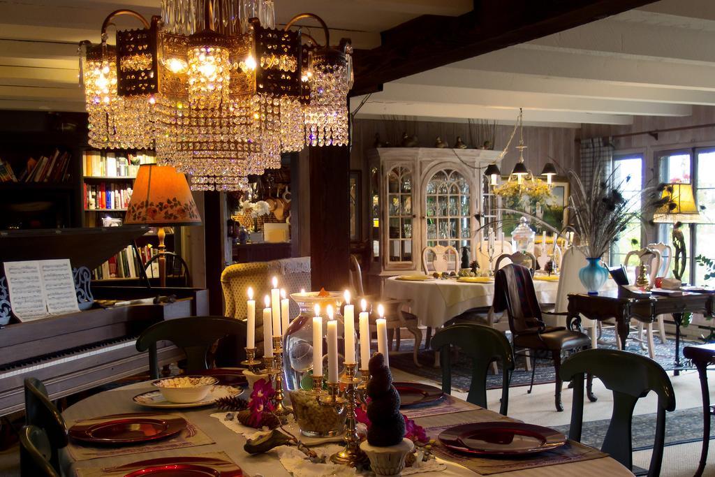 Le Petit Clocher Gite Touristique B & B Saint-Sauveur-des-Monts Dış mekan fotoğraf