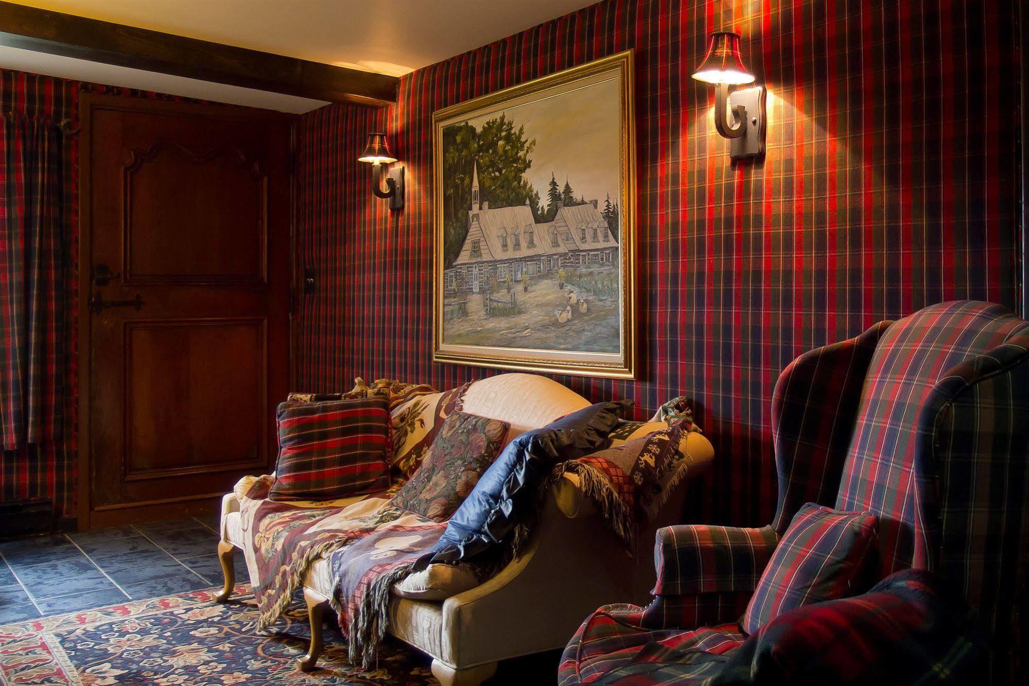 Le Petit Clocher Gite Touristique B & B Saint-Sauveur-des-Monts Dış mekan fotoğraf